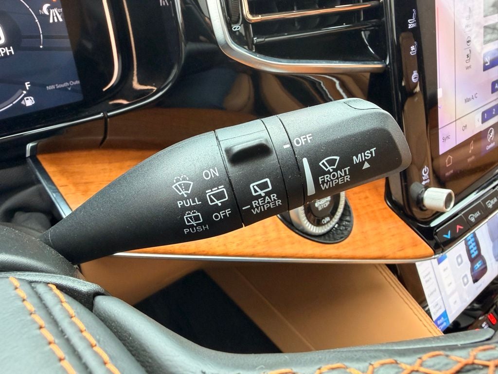 2023 Jeep Grand Wagoneer Series III