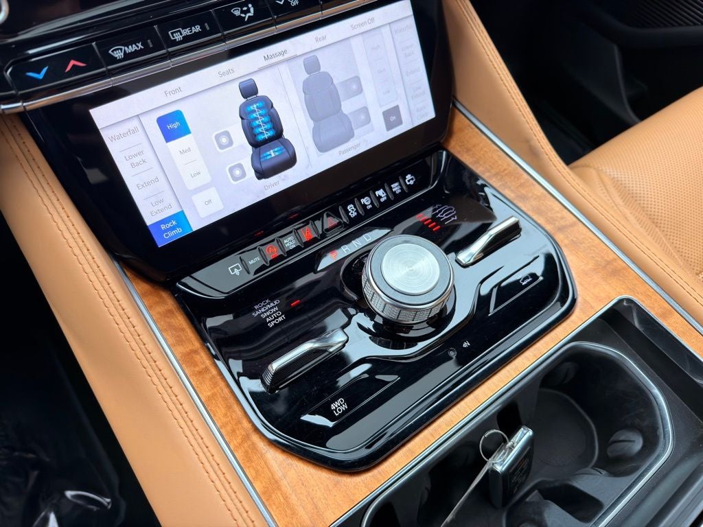 2023 Jeep Grand Wagoneer Series III