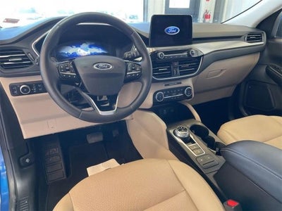 2022 Ford Escape Hybrid Titanium