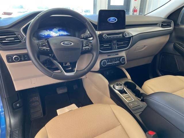 2022 Ford Escape Hybrid Titanium