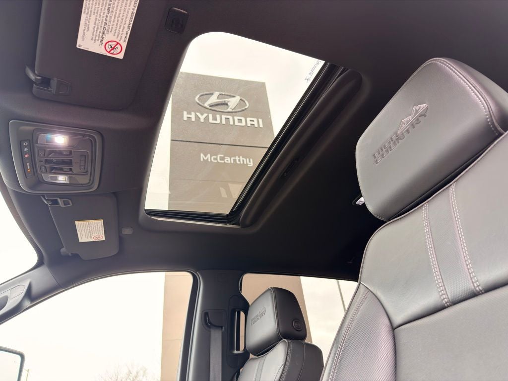 2022 Chevrolet Silverado 3500HD High Country