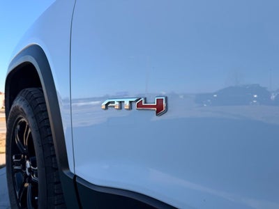 2023 GMC Acadia AT4