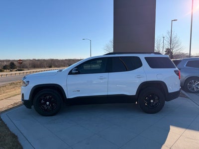 2023 GMC Acadia AT4