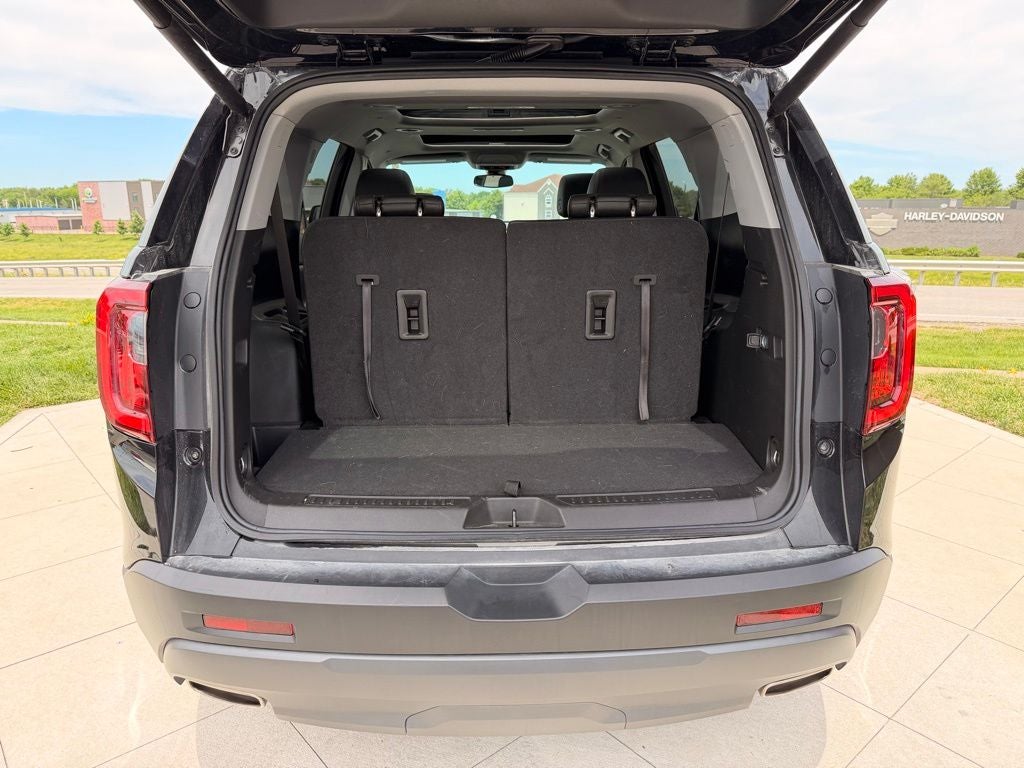 2023 GMC Acadia AT4