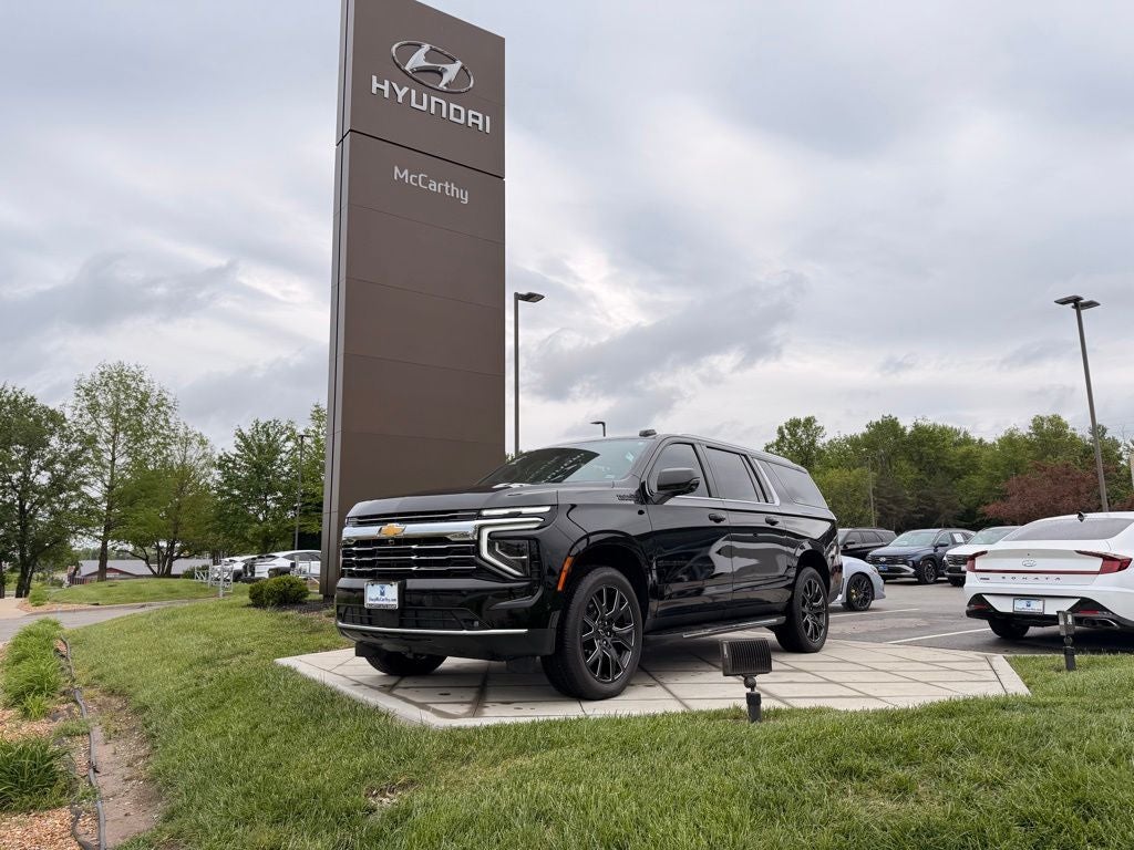 2026 Chevrolet Suburban LT