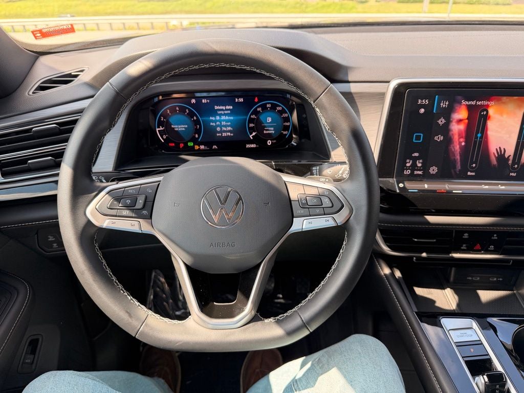 2024 Volkswagen Atlas Cross Sport 2.0T SE w/Technology