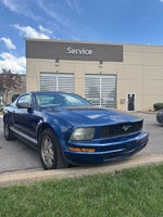 2007 Ford Mustang Deluxe