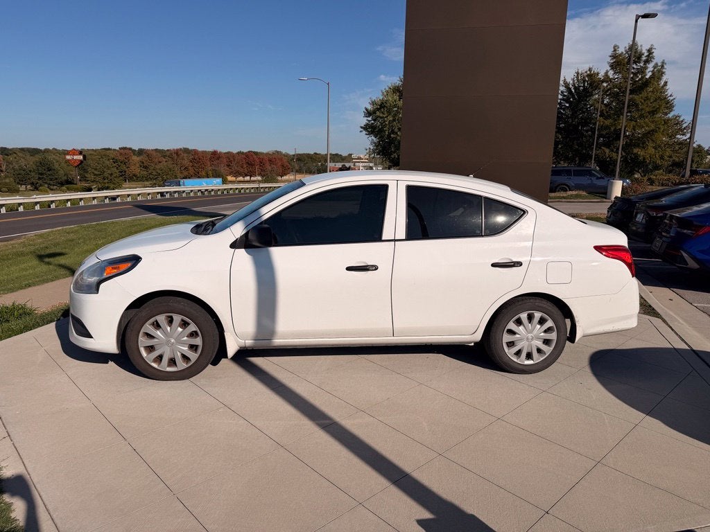 2015 Nissan Versa 1.6 S