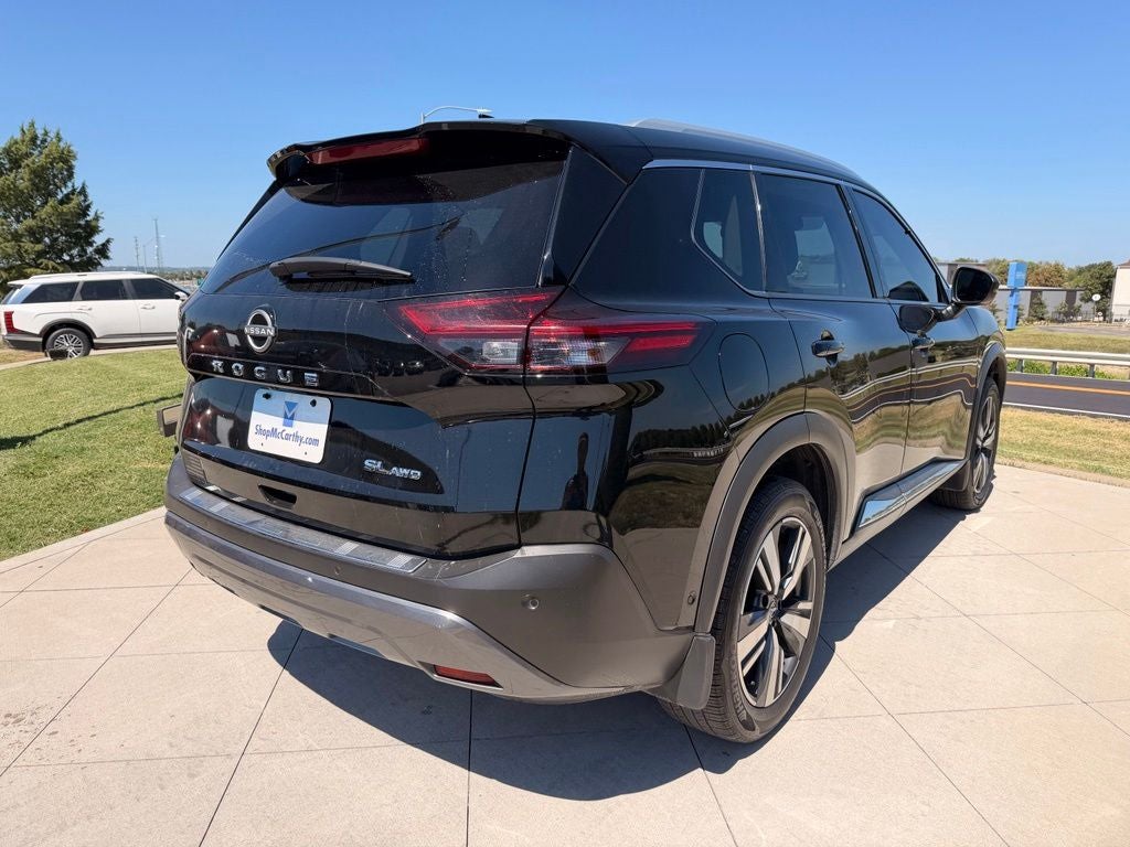 2022 Nissan Rogue SL