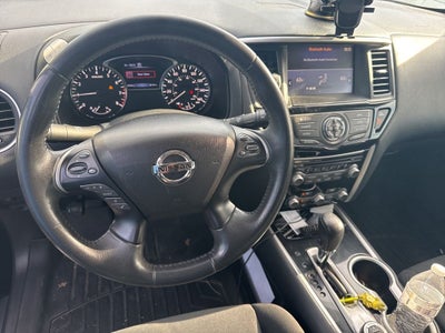 2017 Nissan Pathfinder SV