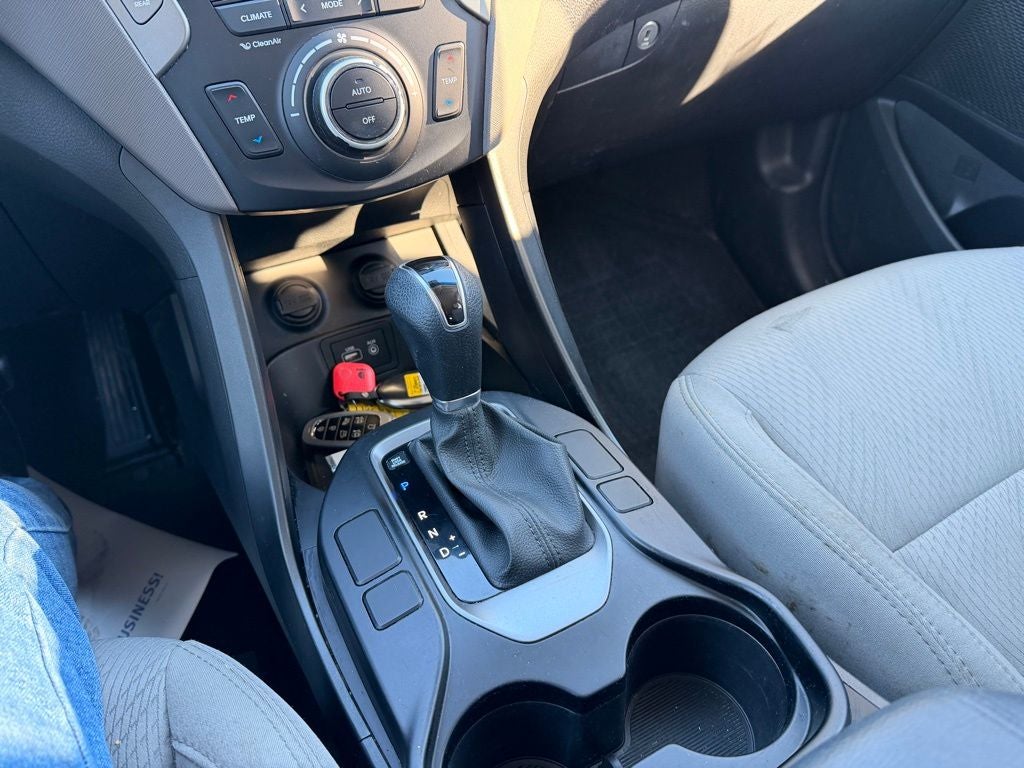 2017 Hyundai Santa Fe Sport 2.4 Popular Equipment Package