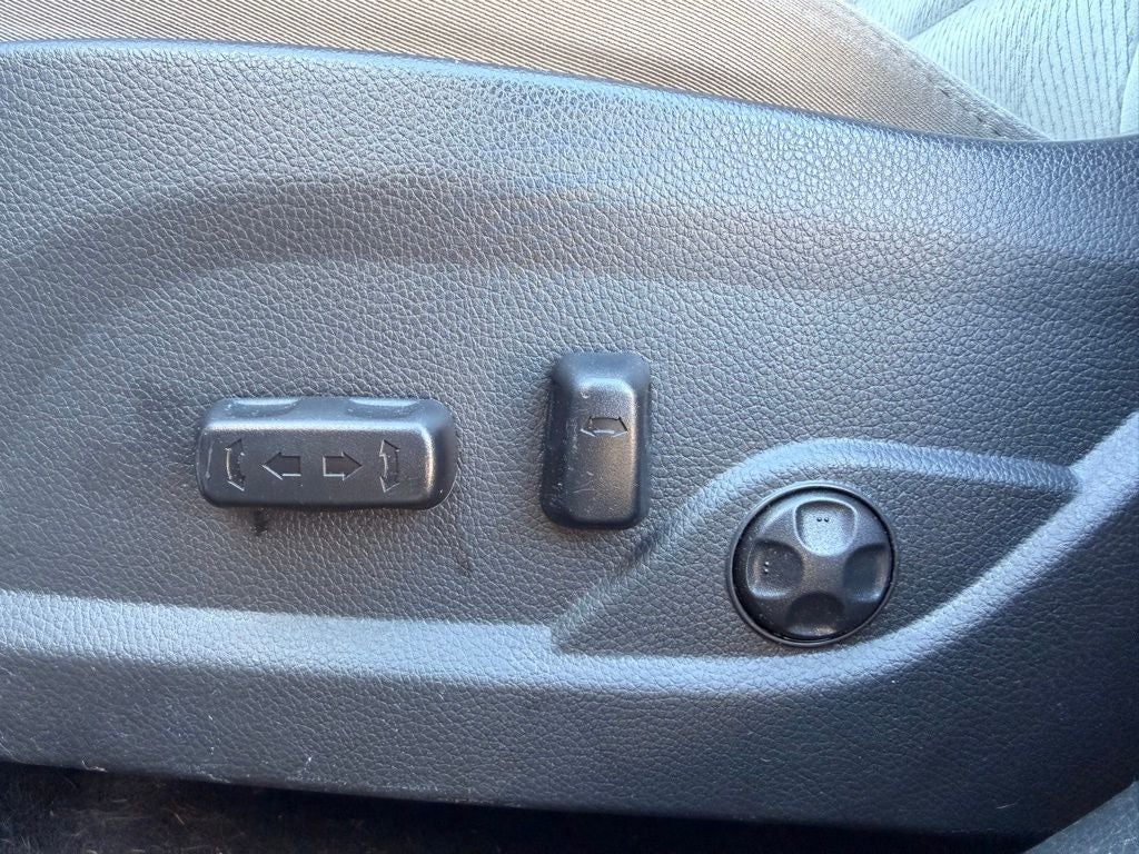 2017 Hyundai Santa Fe Sport 2.4 Popular Equipment Package