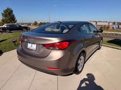 2016 Hyundai Elantra SE