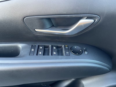 2025 Hyundai Santa Cruz SE