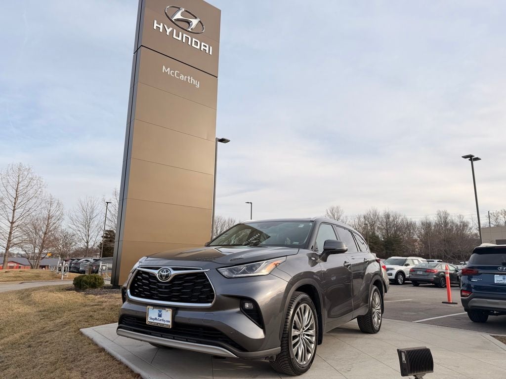 2021 Toyota Highlander Platinum