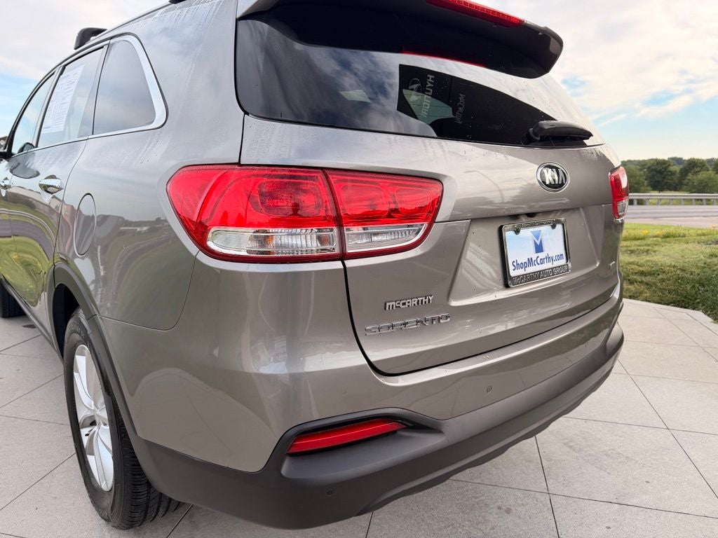 2017 Kia Sorento LX
