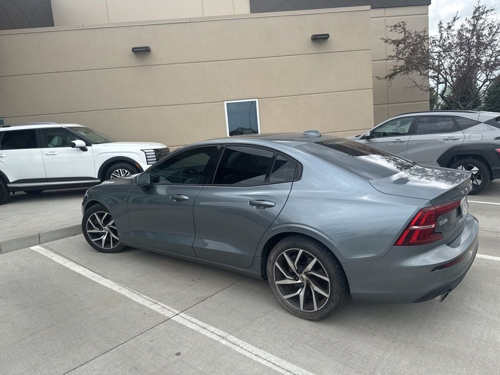 2019 Volvo S60 T6 Momentum