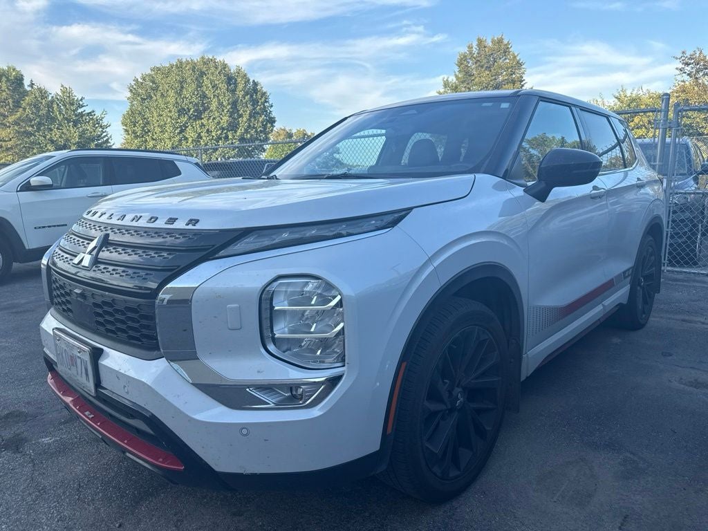 2023 Mitsubishi Outlander SE