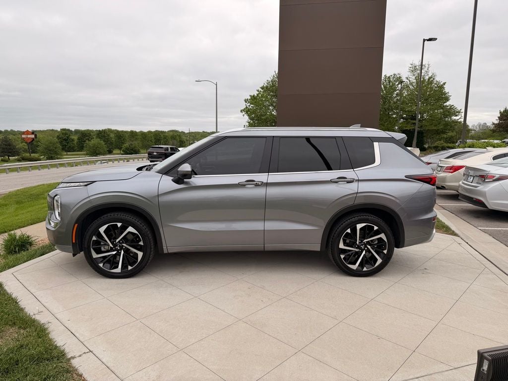 2022 Mitsubishi Outlander SEL