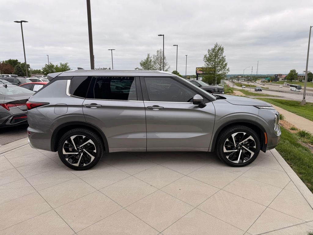 2022 Mitsubishi Outlander SEL