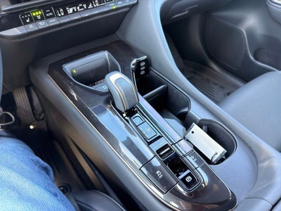 2025 Toyota Crown Signia Limited
