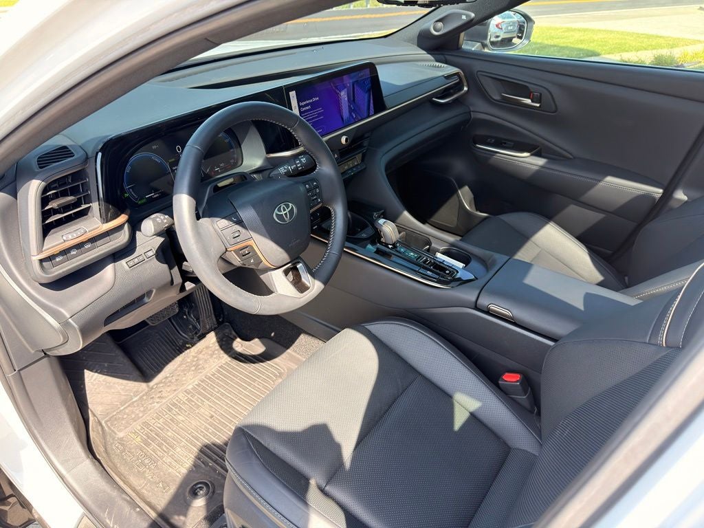 2025 Toyota Crown Signia Limited