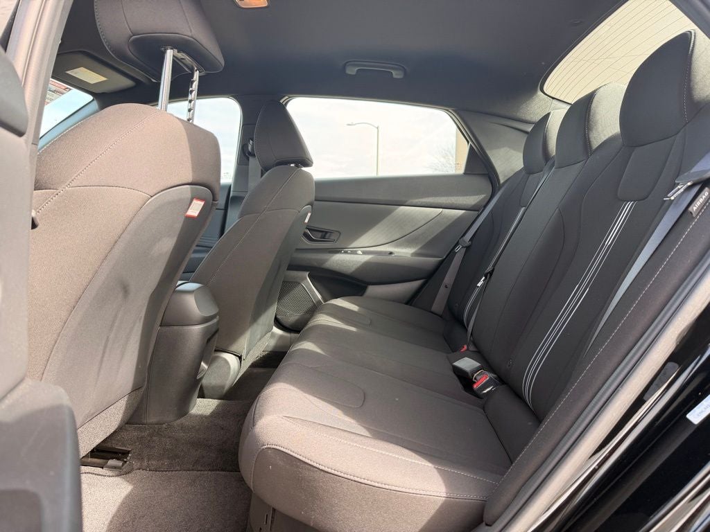 2025 Hyundai Elantra Hybrid SEL Sport