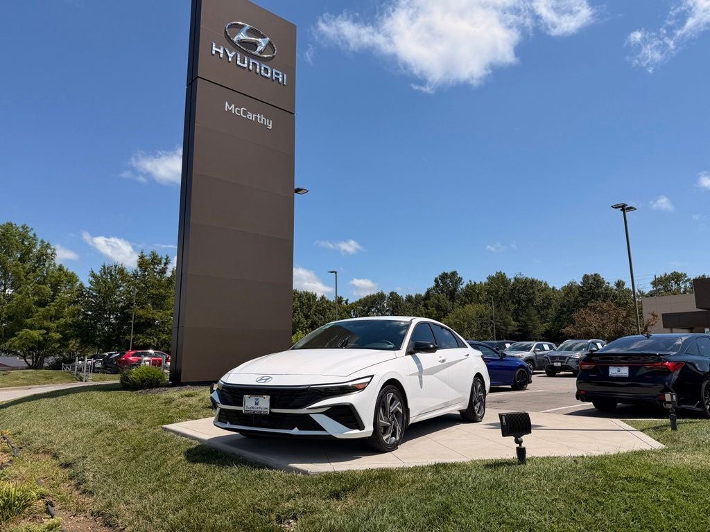 2025 Hyundai Elantra Hybrid SEL Sport