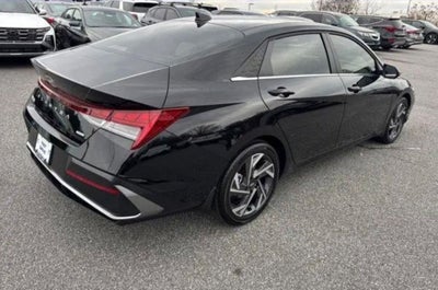 2025 Hyundai Elantra Hybrid Limited