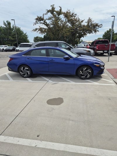 2024 Hyundai Elantra Hybrid Limited