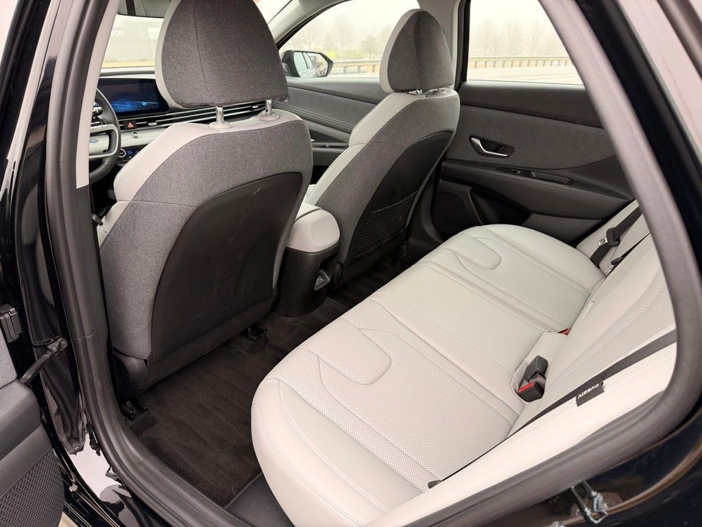 2025 Hyundai Elantra Hybrid Limited