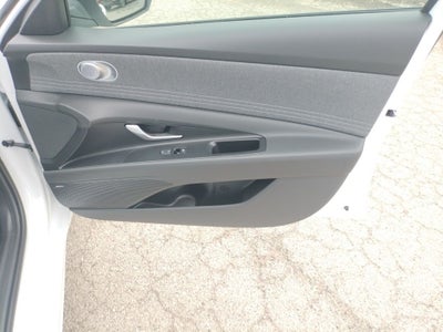 2025 Hyundai Elantra Hybrid Limited