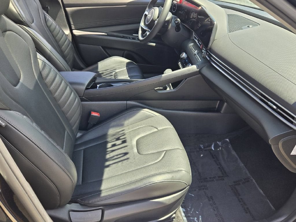 2024 Hyundai Elantra Hybrid Limited
