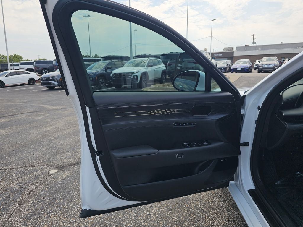 2026 Genesis G90 3.5T e-SC