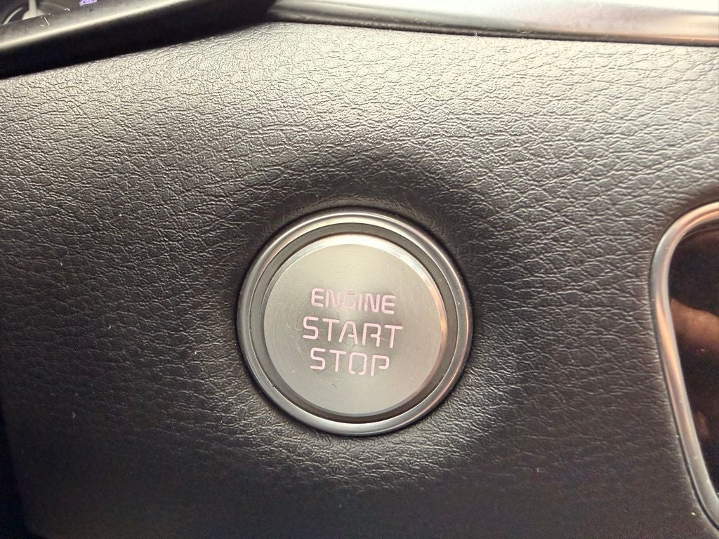 2020 Kia K900 Luxury