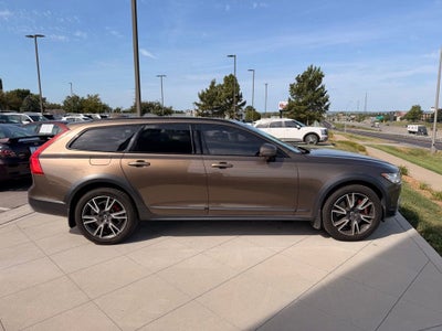 2017 Volvo V90 Cross Country T6 AWD