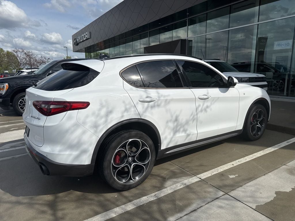 2022 Alfa Romeo Stelvio Ti