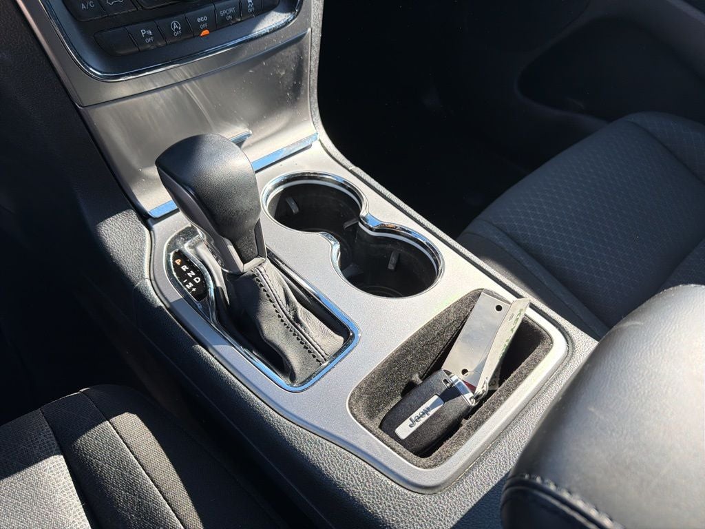 2020 Jeep Grand Cherokee Laredo E