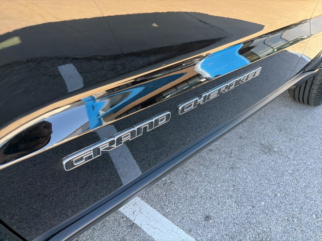 2020 Jeep Grand Cherokee Laredo E