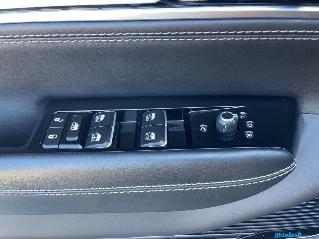 2022 Jeep Grand Wagoneer Series I