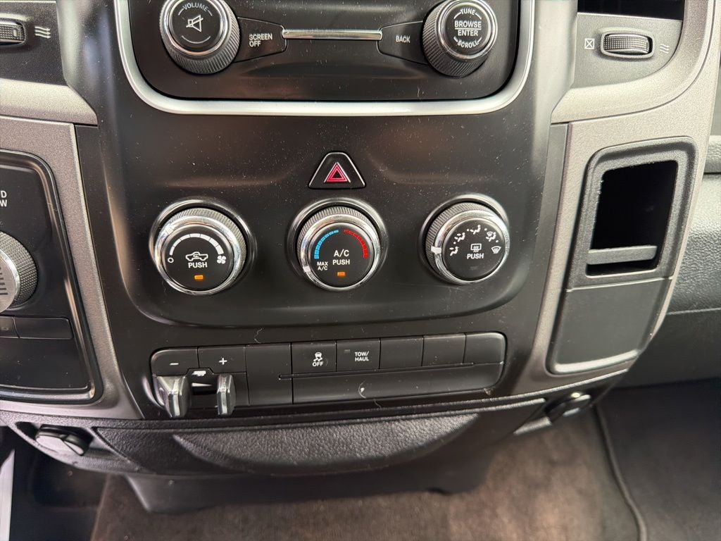 2014 RAM 1500 ST
