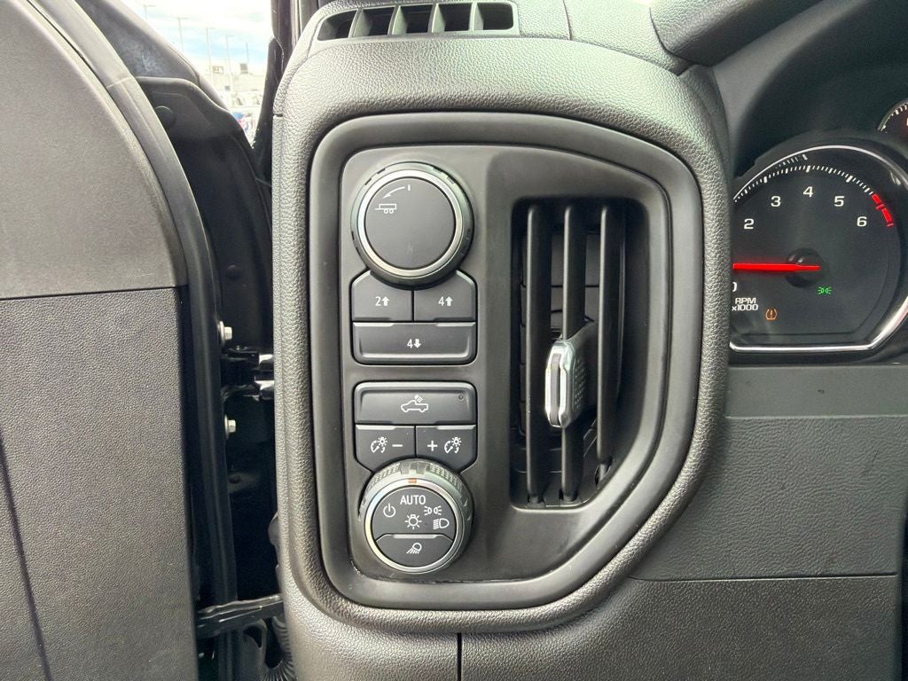 2023 Chevrolet Silverado 2500HD Custom