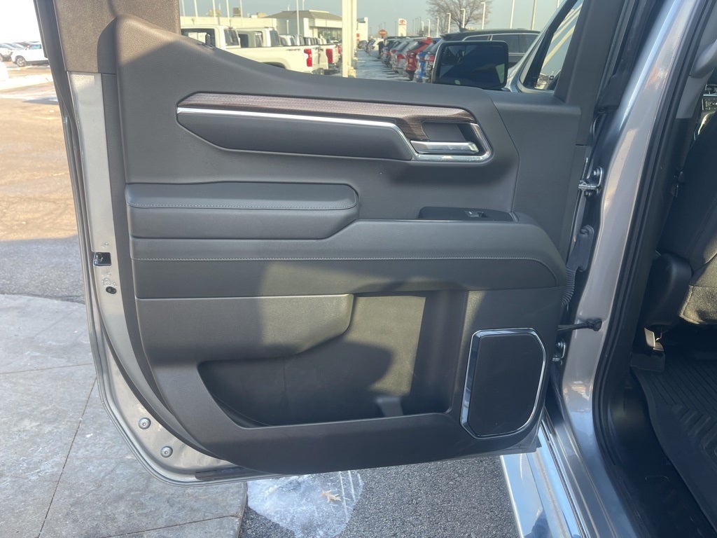 2024 Chevrolet Silverado 1500 LT LT1