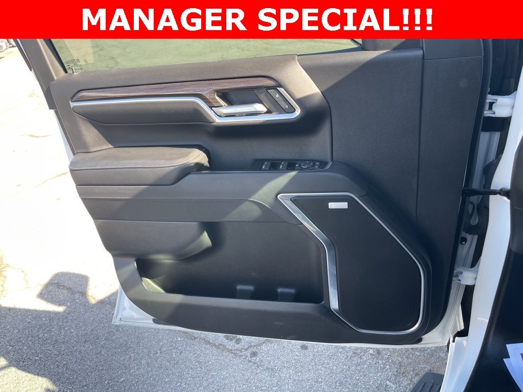 2023 Chevrolet Silverado 1500 RST