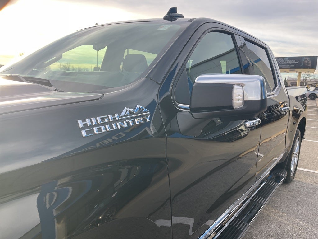 2023 Chevrolet Silverado 1500 High Country