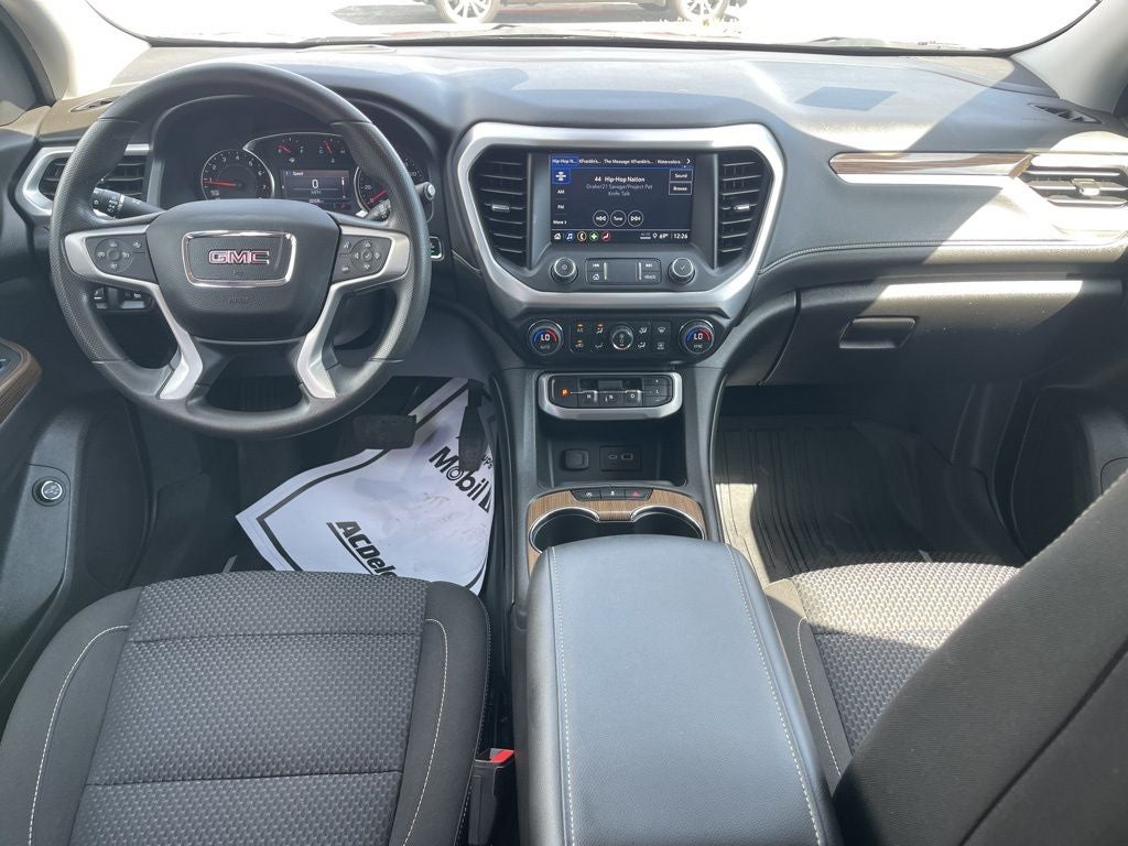 2023 GMC Acadia SLE