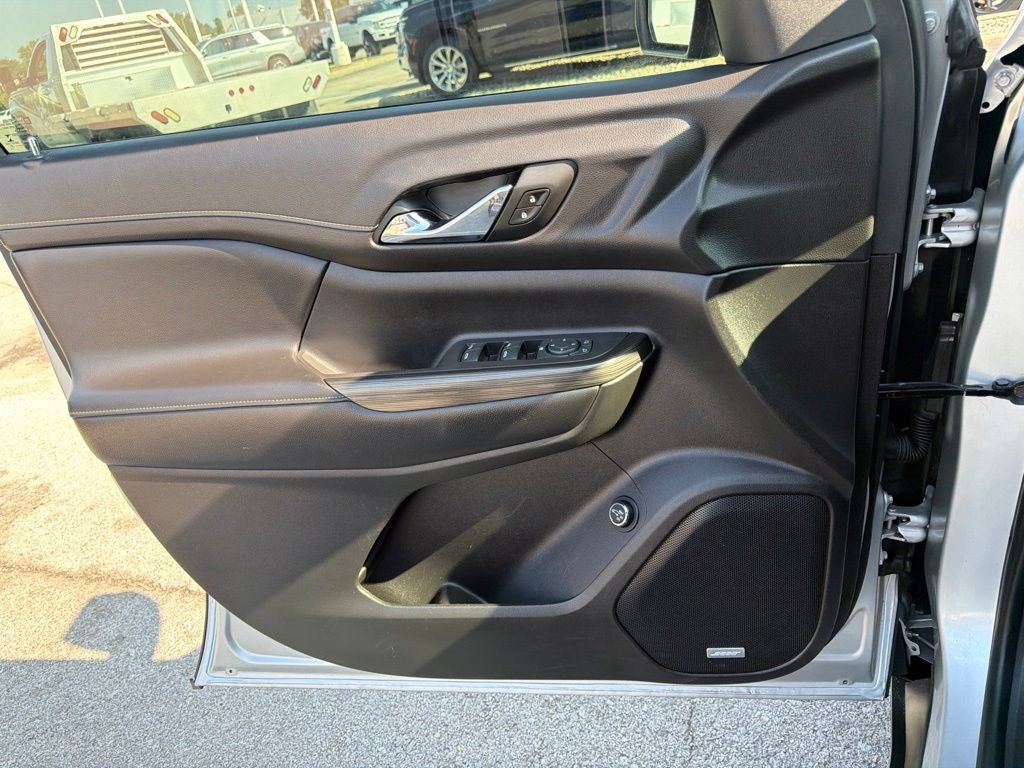 2020 GMC Acadia SLT
