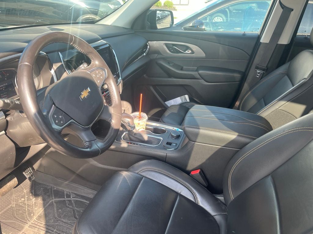 2021 Chevrolet Traverse LT Leather