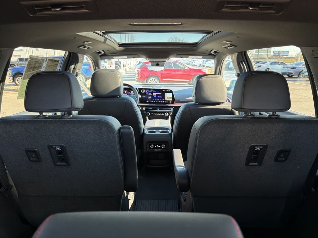 2025 Chevrolet Traverse RS