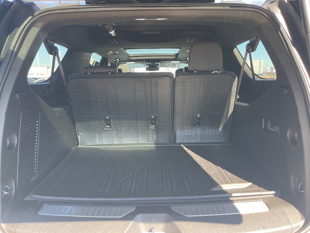 2024 Chevrolet Suburban RST